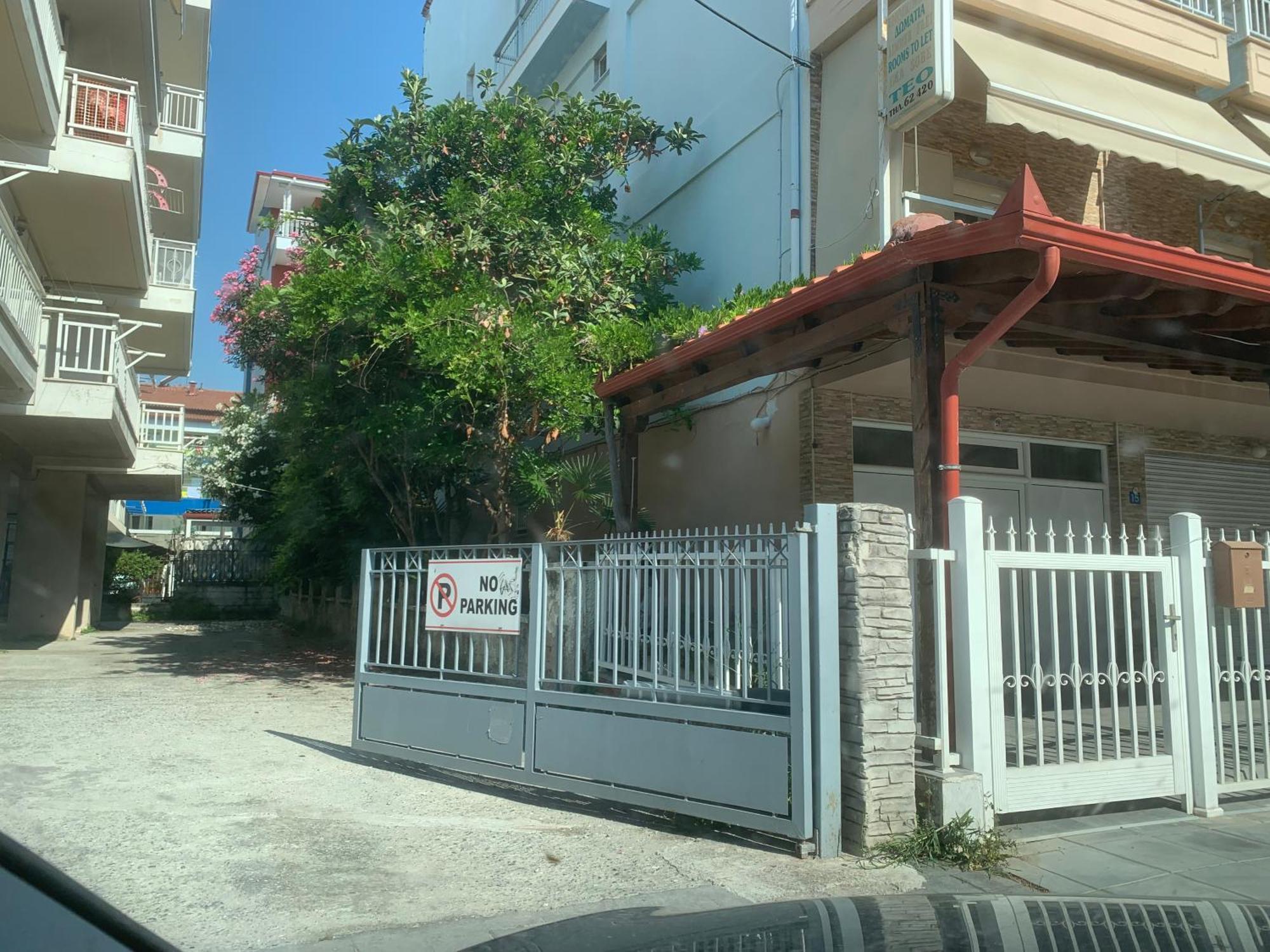 New Zeusplace Apartment With Private Parking Paralia Katerini Exteriör bild
