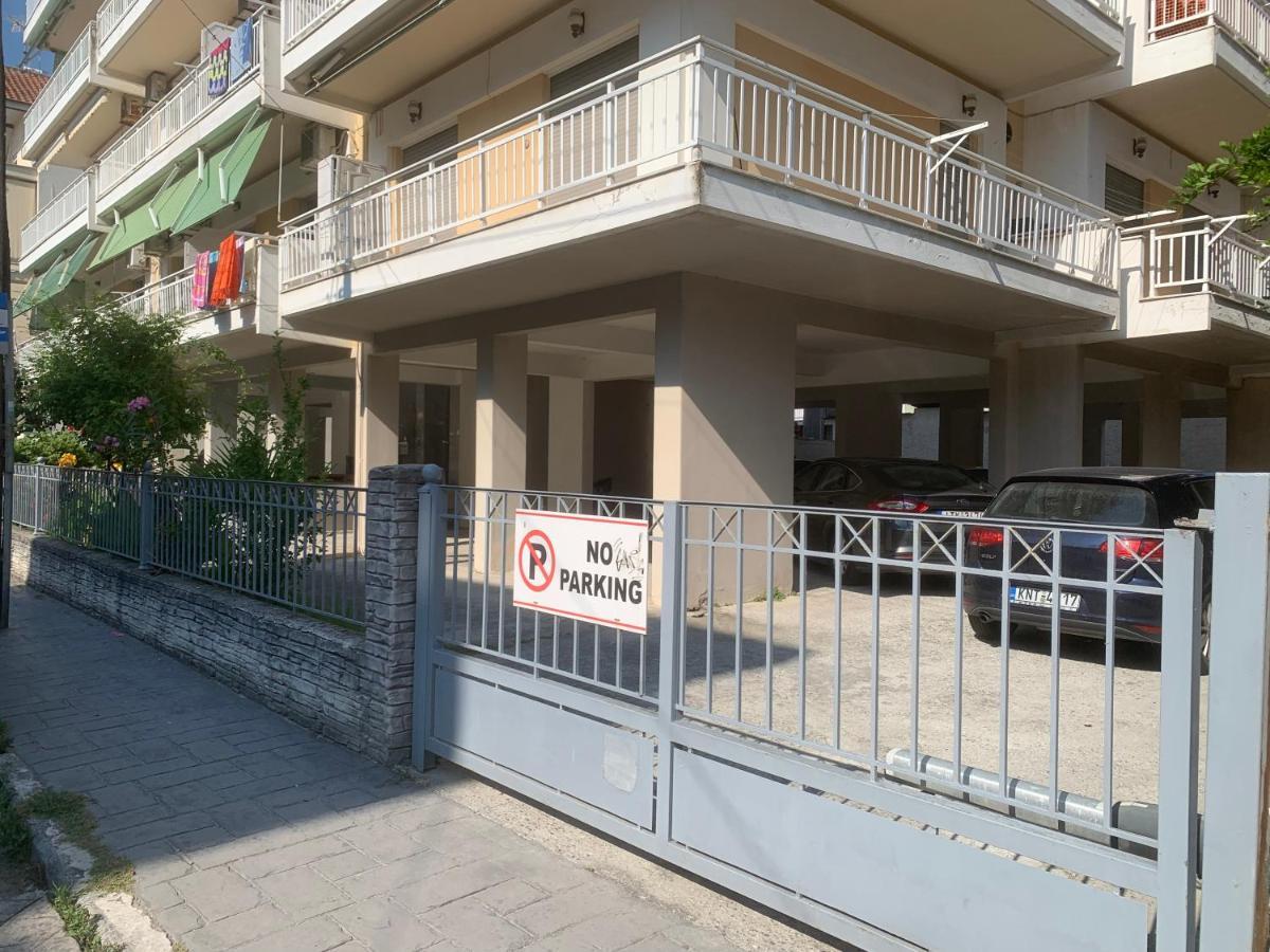 New Zeusplace Apartment With Private Parking Paralia Katerini Exteriör bild